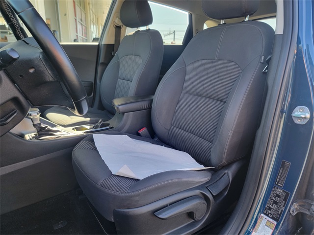 2019 Kia Niro LX photo 13