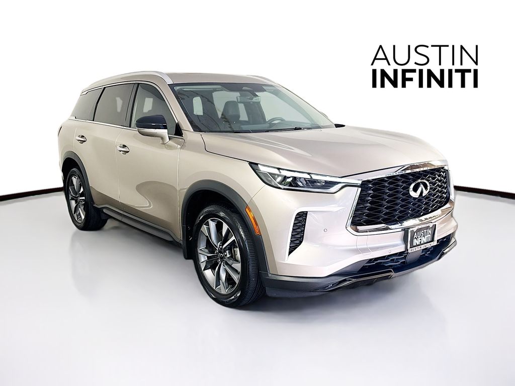 2023 INFINITI QX60 LUXE's photo
