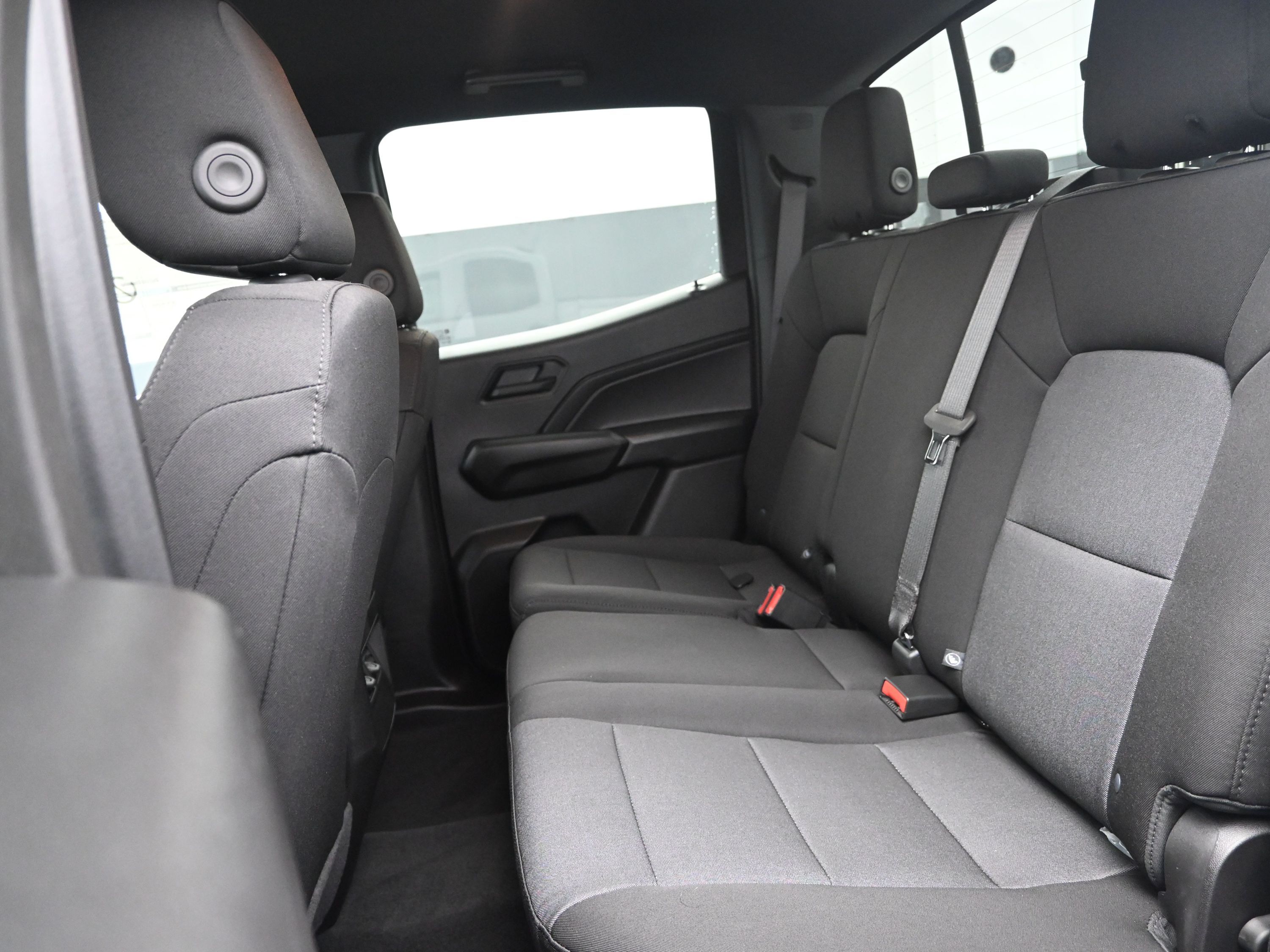 2025 Chevrolet Colorado Work Truck photo 11