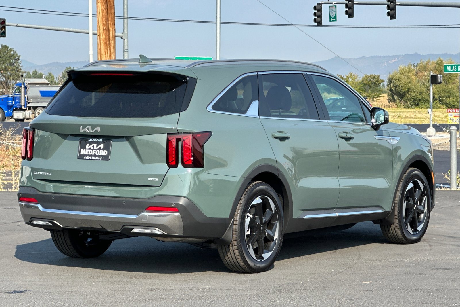 2025 Kia Sorento Hybrid EX photo 2