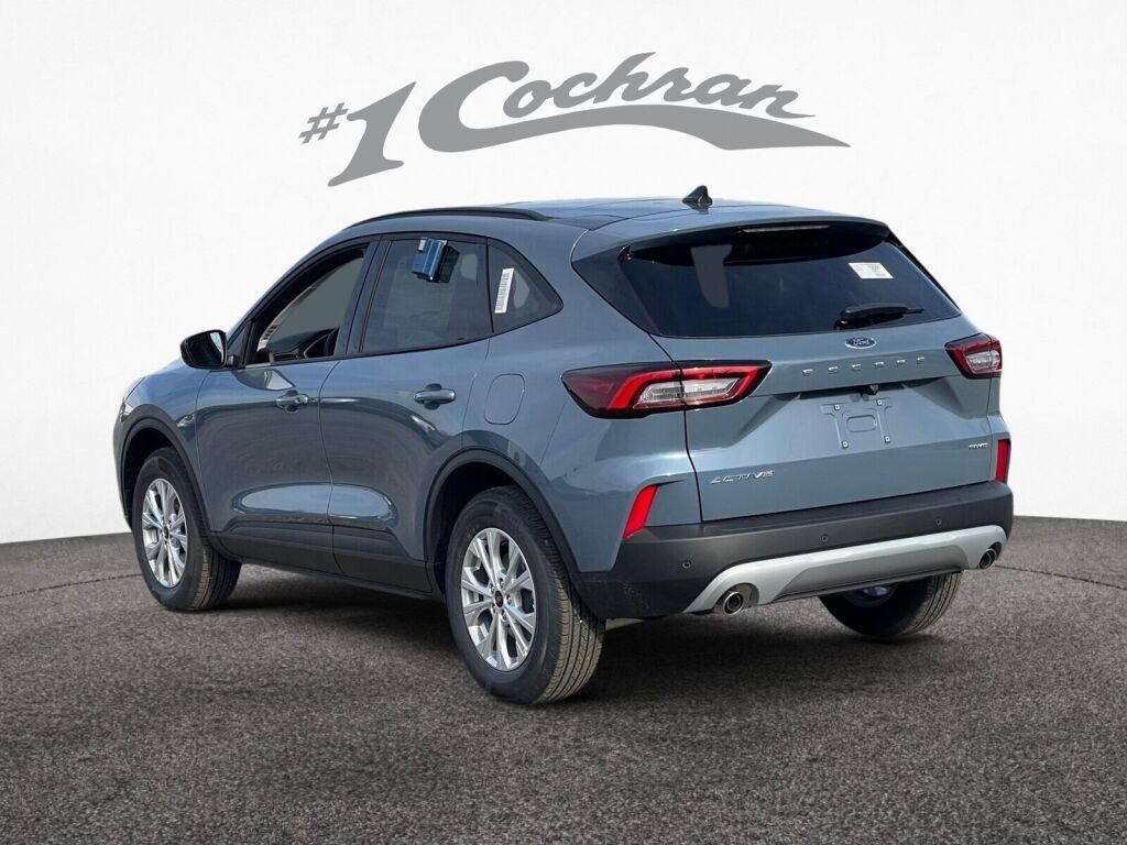 2025 Ford Escape Active photo 2