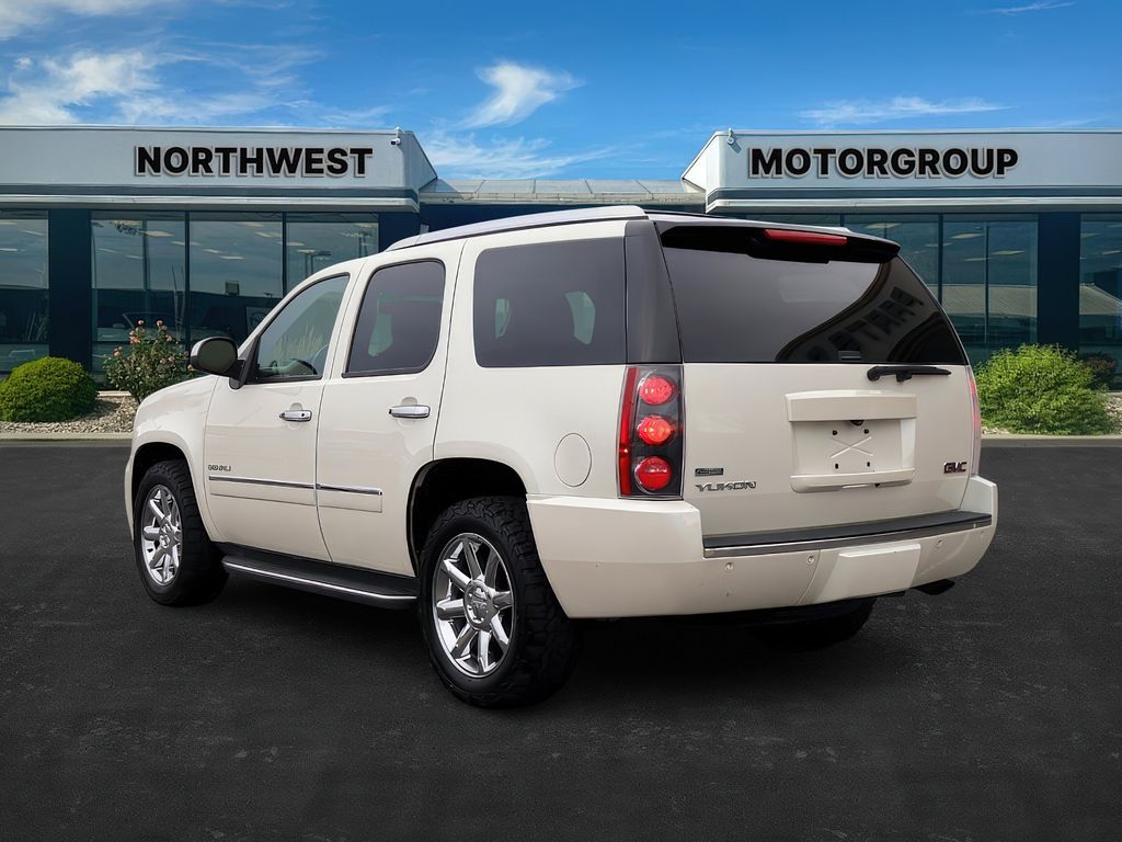 2011 Gmc Yukon 1500 Denali photo 4