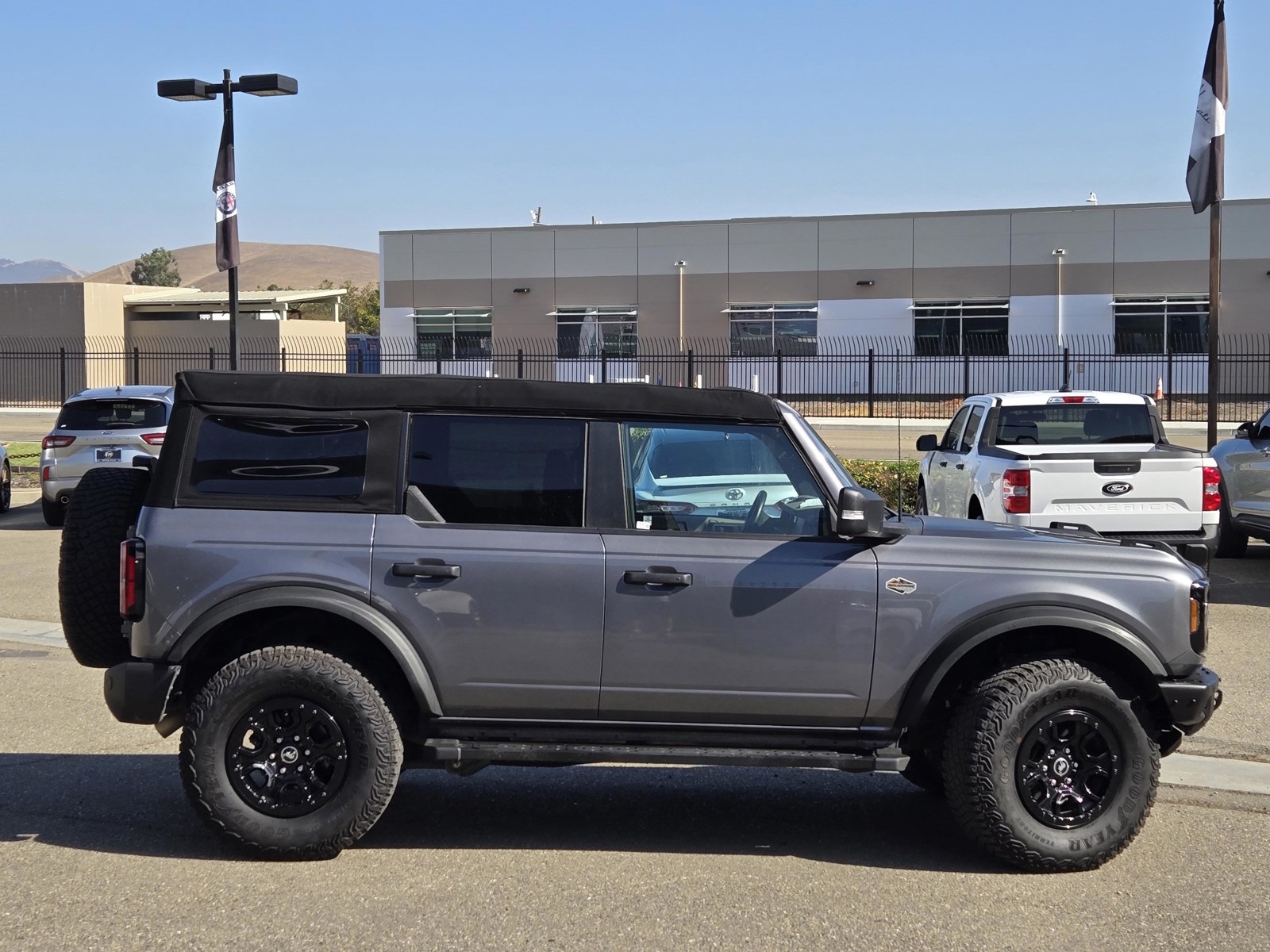 2023 Ford Bronco Wildtrak photo 3