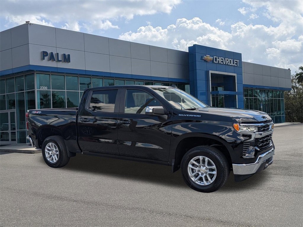 2026 Chevrolet Silverado 1500 LT Crew Cab 4WD