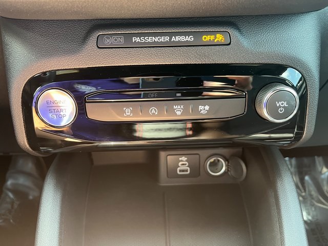 2025 Ford Escape ST-Line photo 16