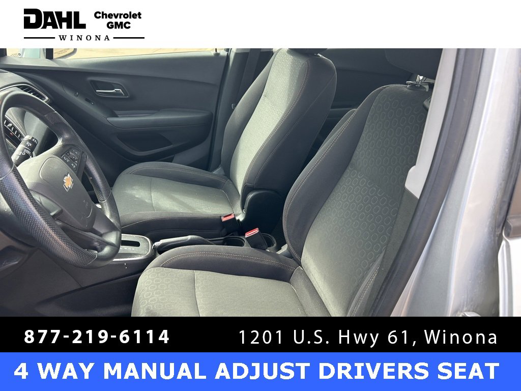 2018 Chevrolet Trax LS photo 2