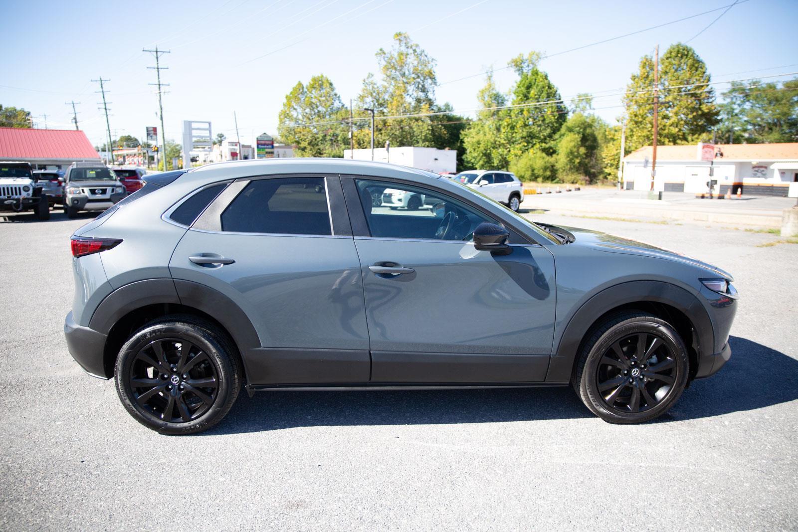 2024 Mazda CX-30 2.5 S Carbon photo 2
