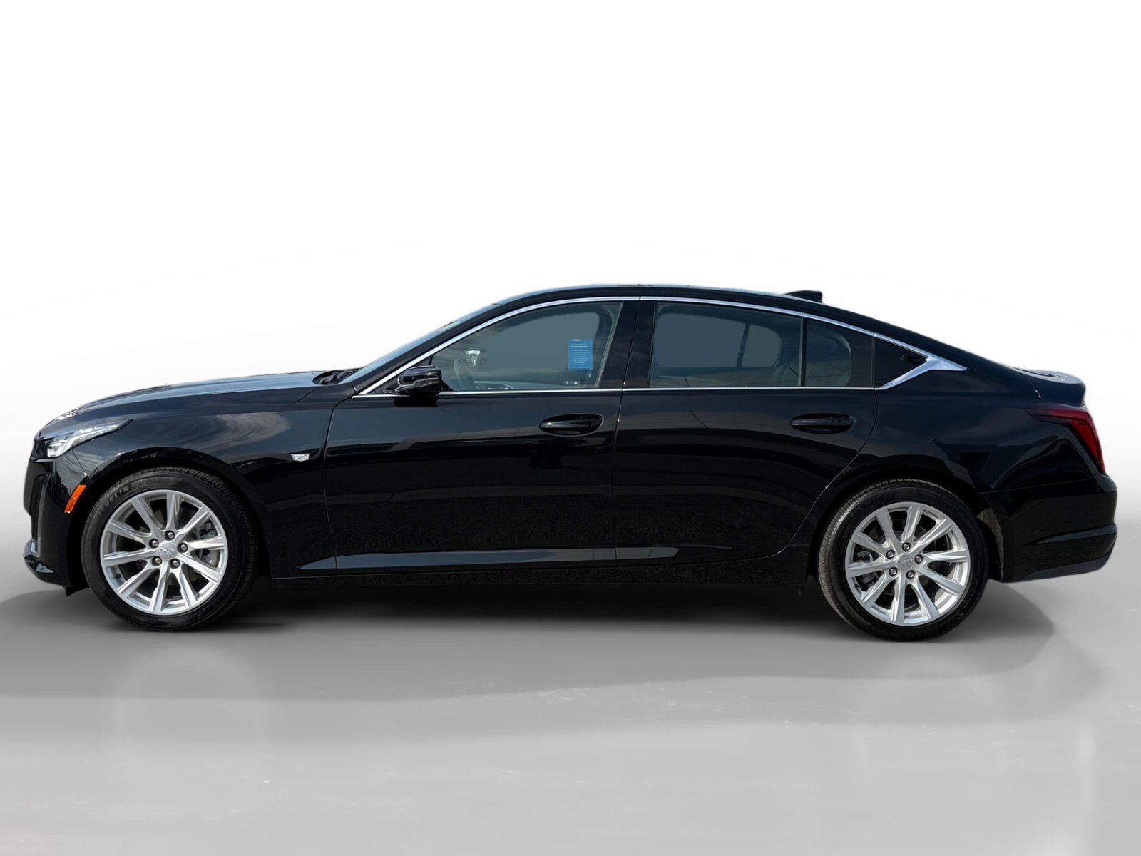 2023 Cadillac CT5 Luxury photo 2