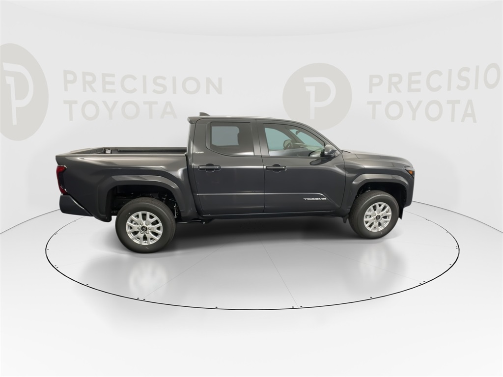 2025 Toyota Tacoma SR5 photo 21