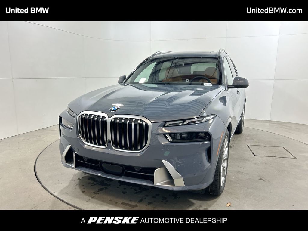 2025 BMW X7 40i's photo