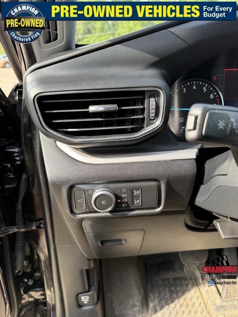 2021 Ford Explorer XLT photo 6