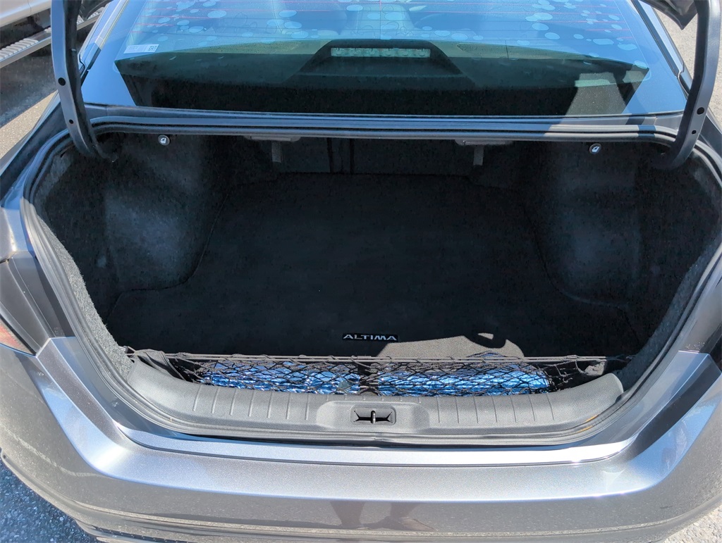 2019 Nissan Altima 2.5 SR photo 13