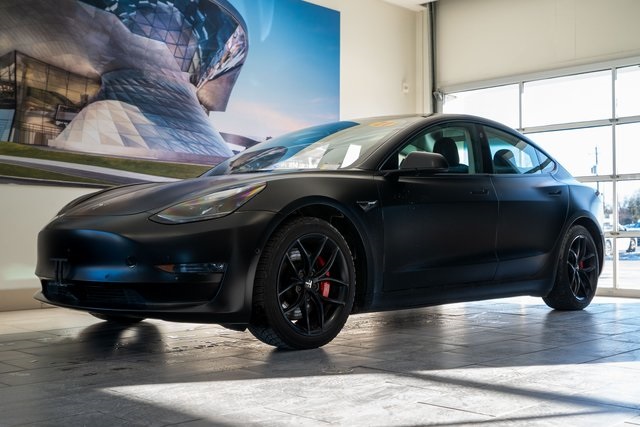 2021 Tesla Model 3 Base's photo