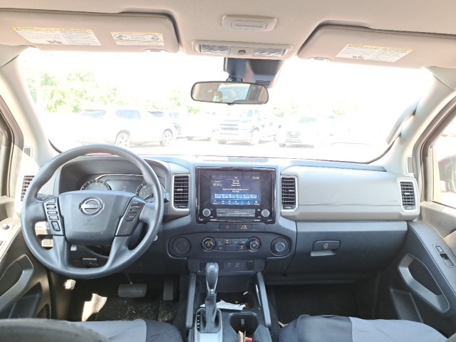 2022 Nissan Frontier SV photo 26