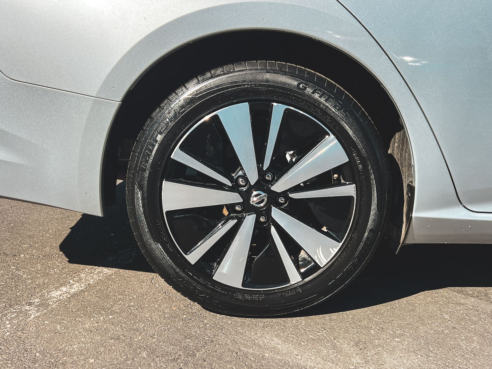 2022 Nissan Altima 2.5 SV photo 9