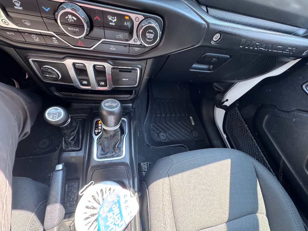 2023 Jeep Wrangler Sport S photo 13