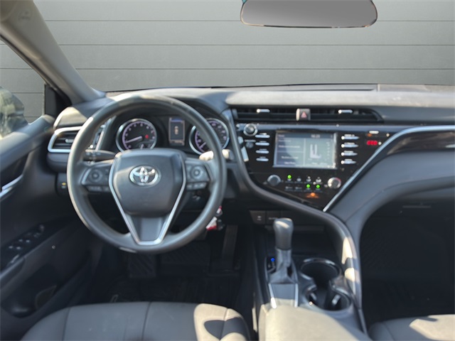2018 Toyota Camry LE photo 12