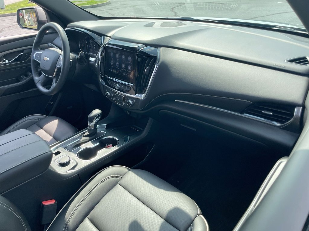 2023 Chevrolet Traverse Premier photo 29