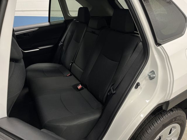 2023 Toyota RAV4 LE photo 11