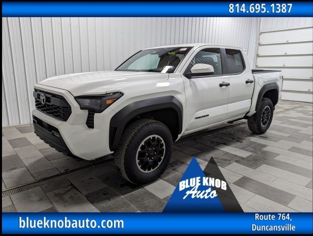 Pre-Owned 2024 Toyota Tacoma 4WD TRD Off Road