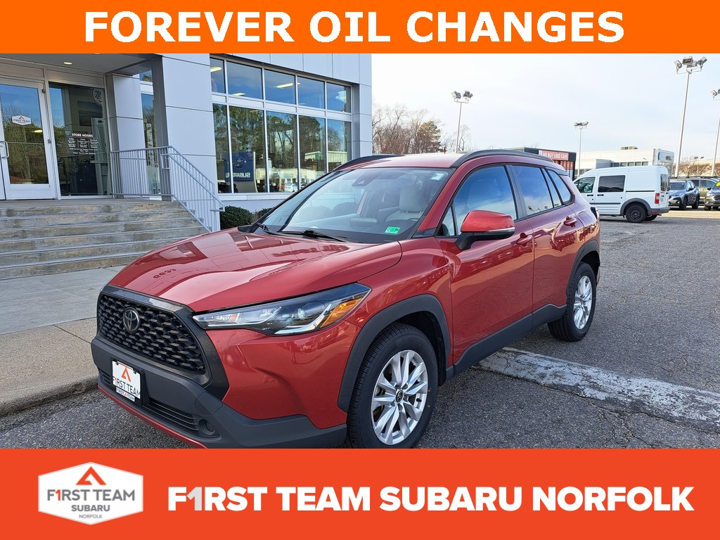 2022 Toyota Corolla Cross LE's photo