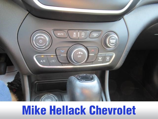 2021 Jeep Cherokee Altitude photo 23