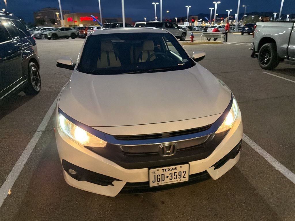 2017 Honda Civic EX-T photo 4
