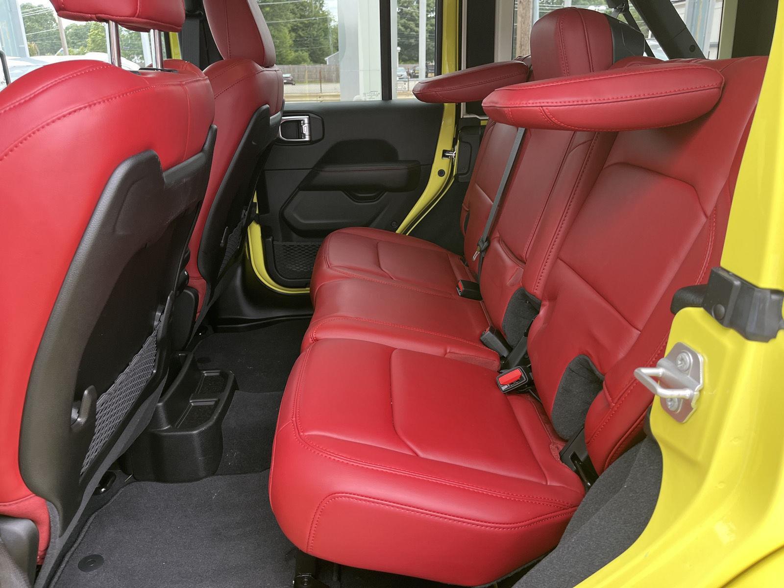 2024 Jeep Wrangler Rubicon 392 photo 12