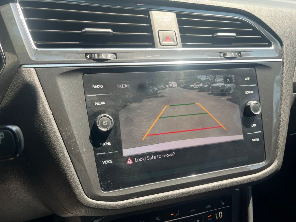 2022 Volkswagen Tiguan SE photo 12