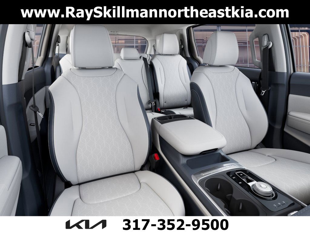 2026 Kia Carnival EX photo 9