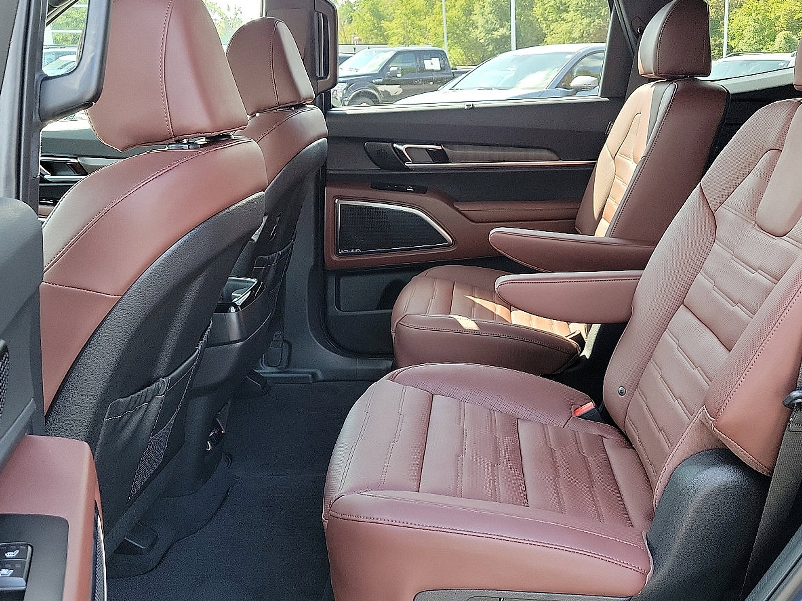 2025 Kia Telluride SX Prestige photo 4