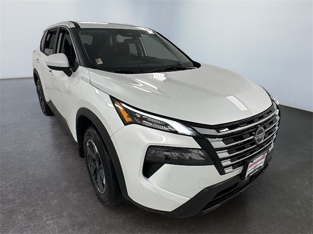 2026 Nissan Rogue SV's photo
