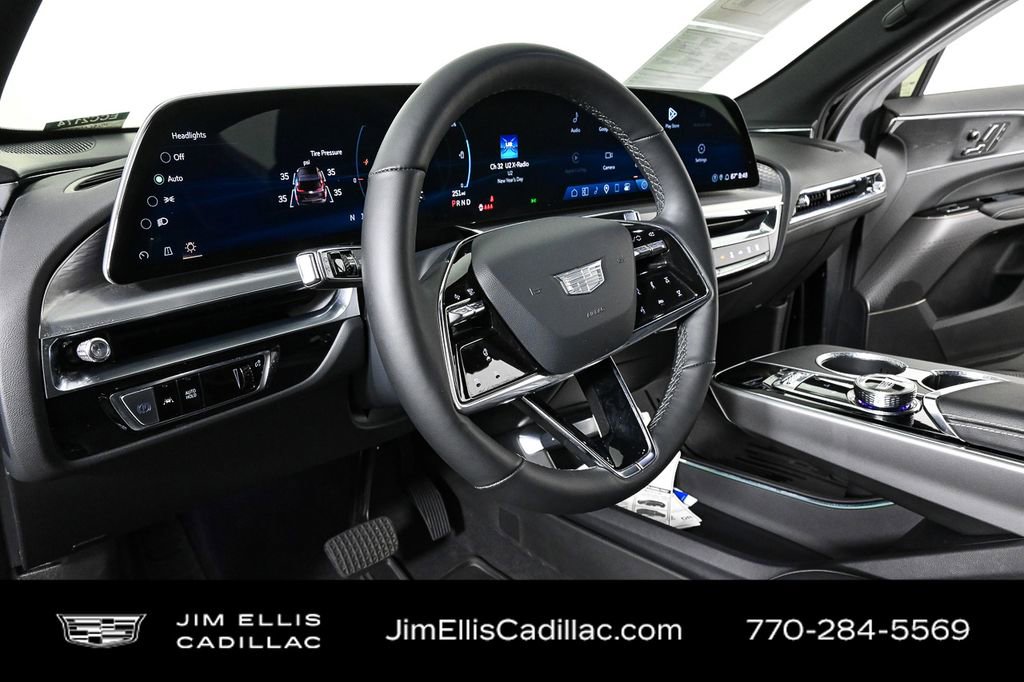 2024 Cadillac Lyriq Sport photo 4