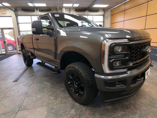 2026 Ford F-250 photo 2