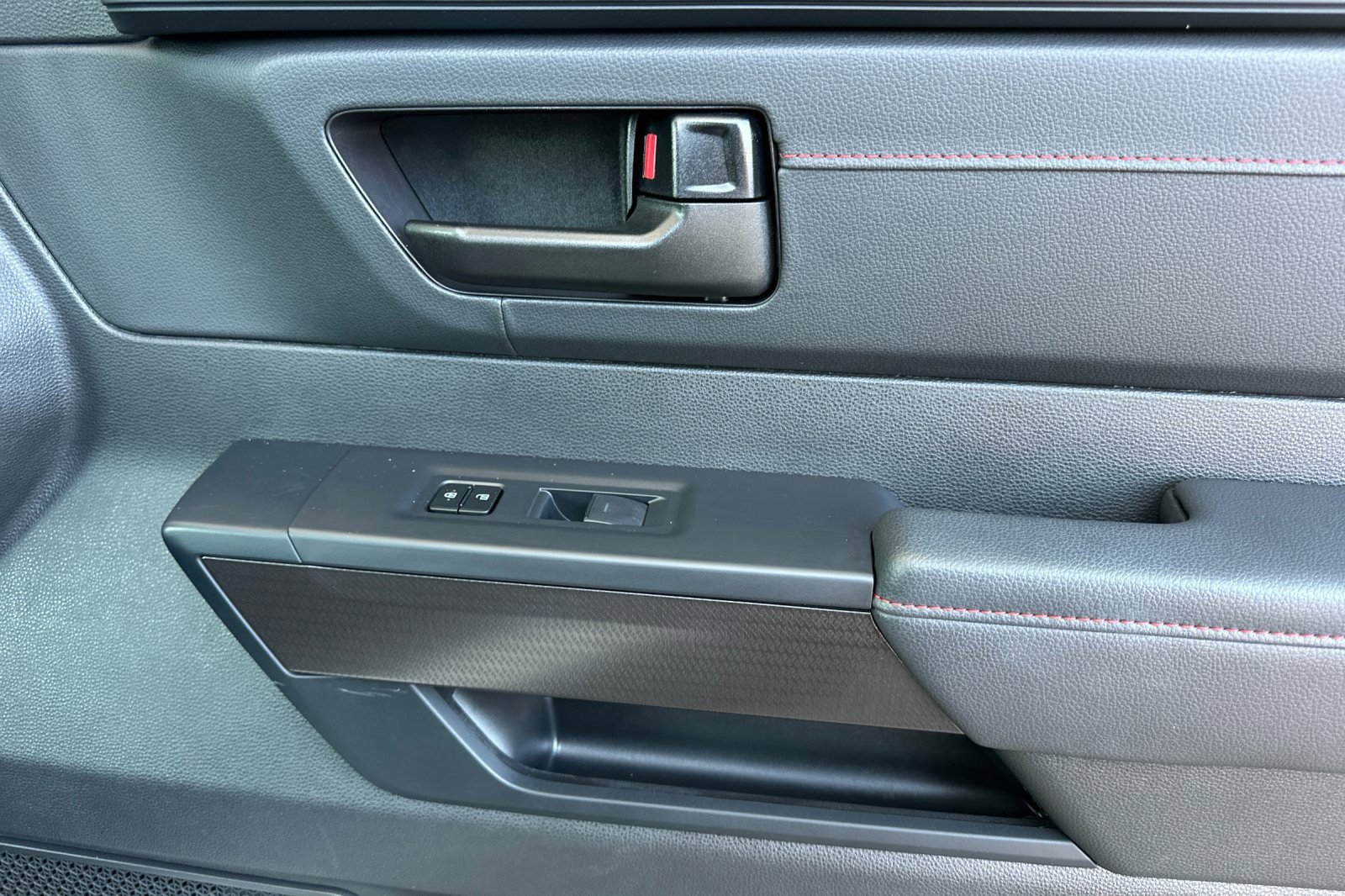 2024 Toyota Sequoia TRD Pro photo 22