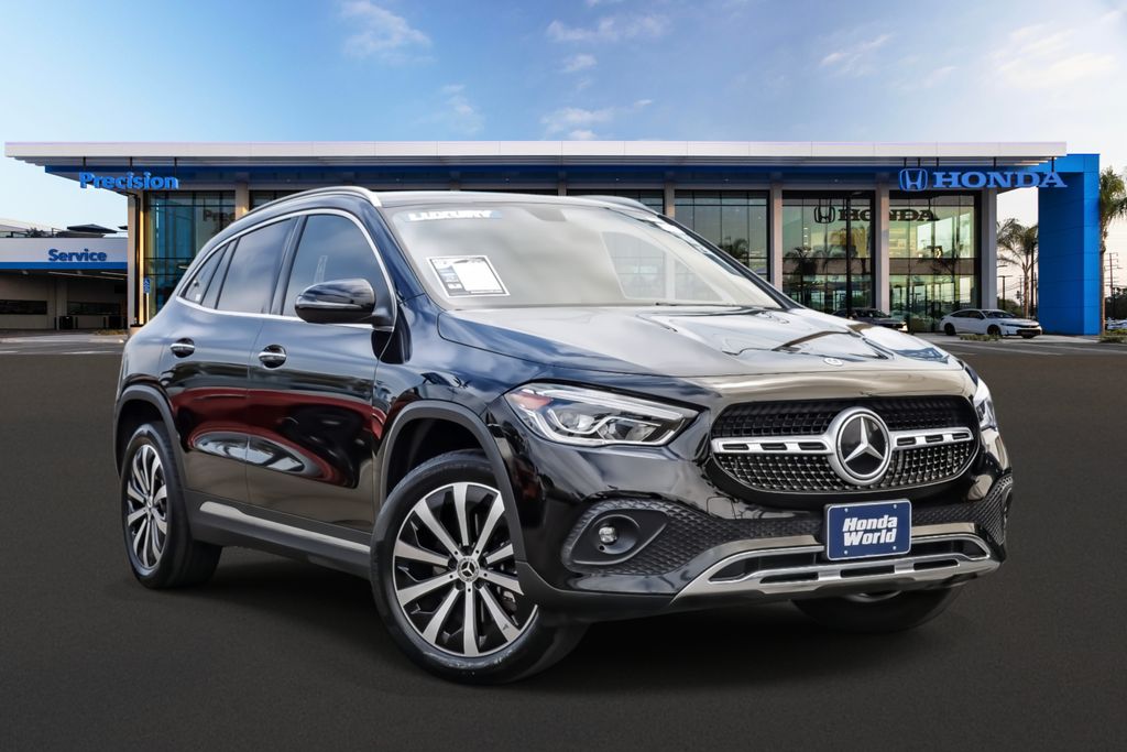 2023 Mercedes-Benz GLA Base's photo