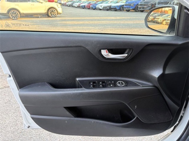 2023 Kia Rio S photo 21