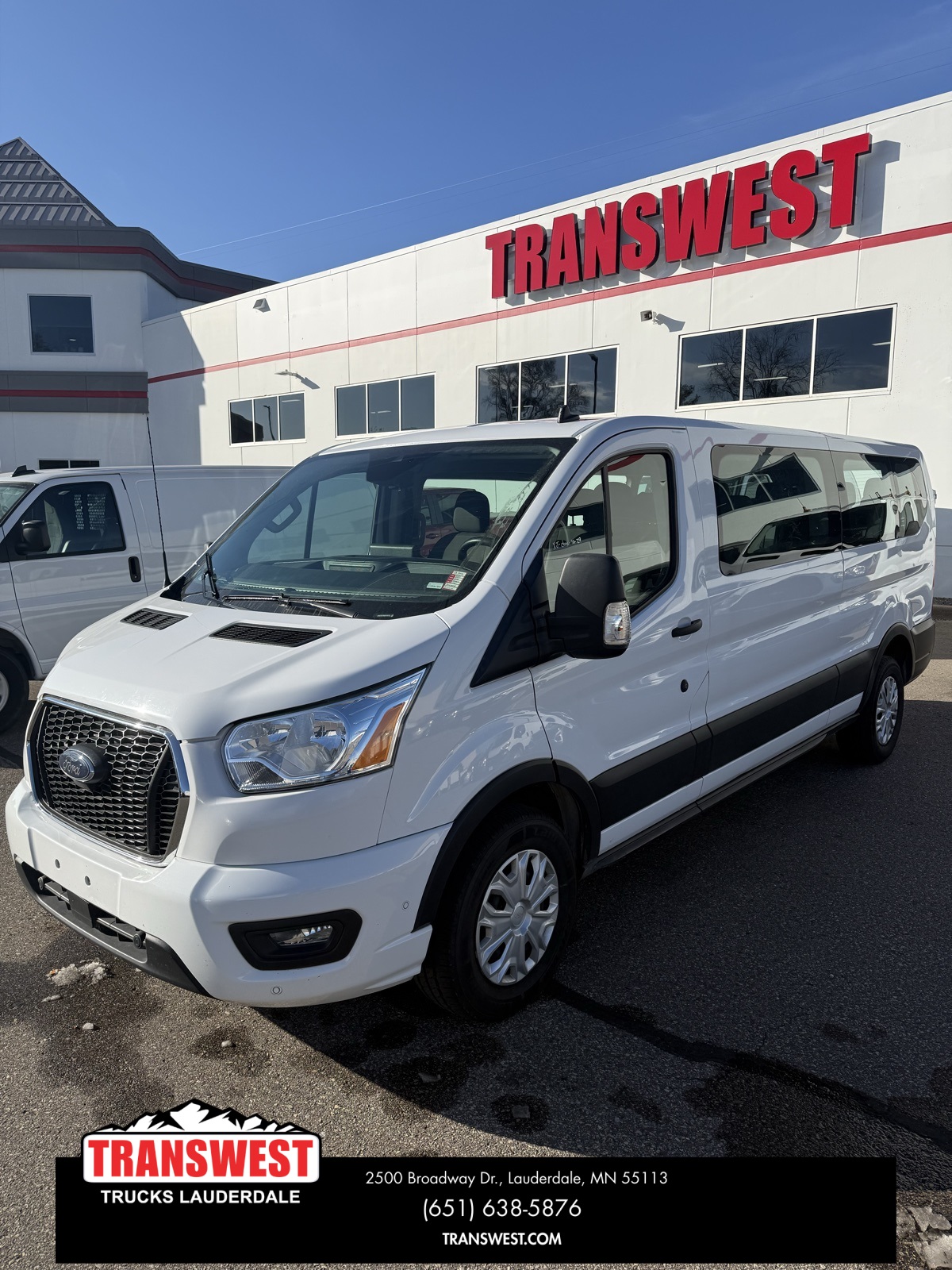 2022 Ford Transit photo 3