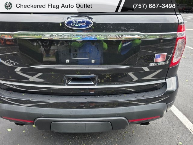 2015 Ford Explorer XLT photo 4