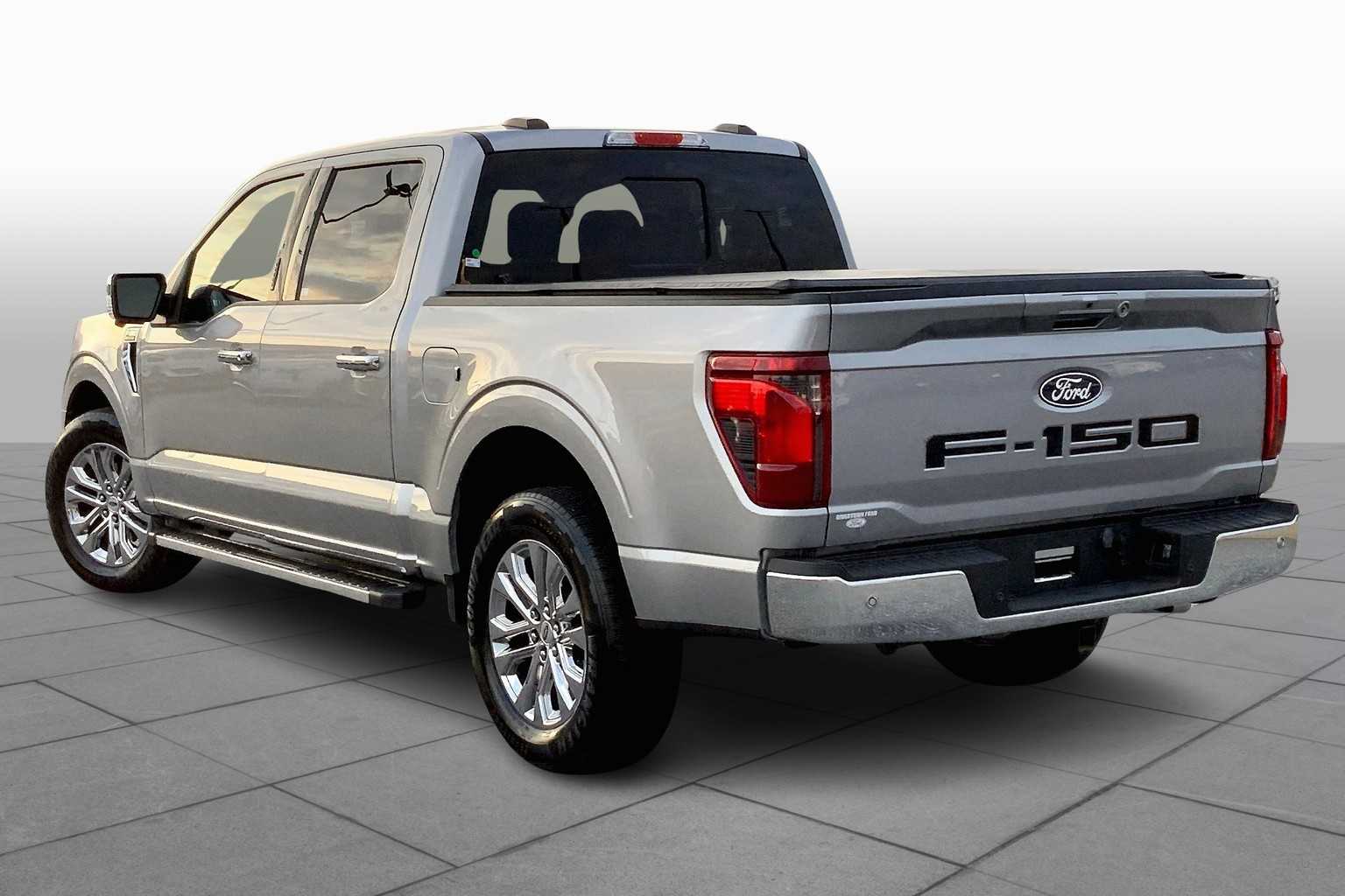 2024 Ford F-150 XLT photo 10