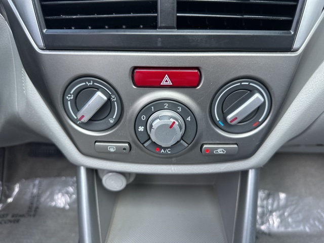 2010 Subaru Forester 2.5X Premium photo 10
