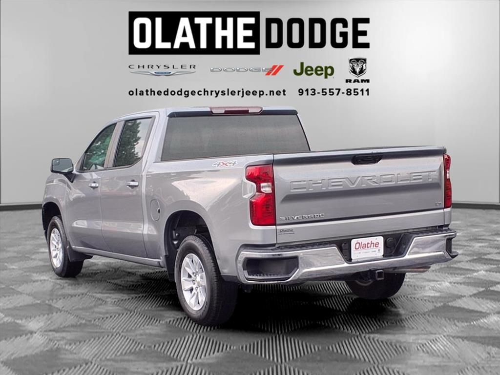 2025 Chevrolet Silverado 1500 LT photo 3