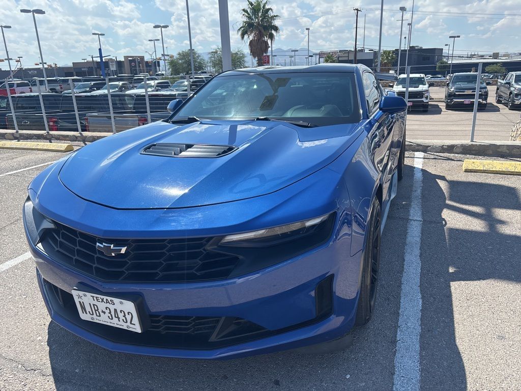 2020 Chevrolet Camaro LT1 photo 3