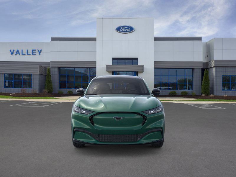 2025 Ford Mustang Mach-E Premium photo 3