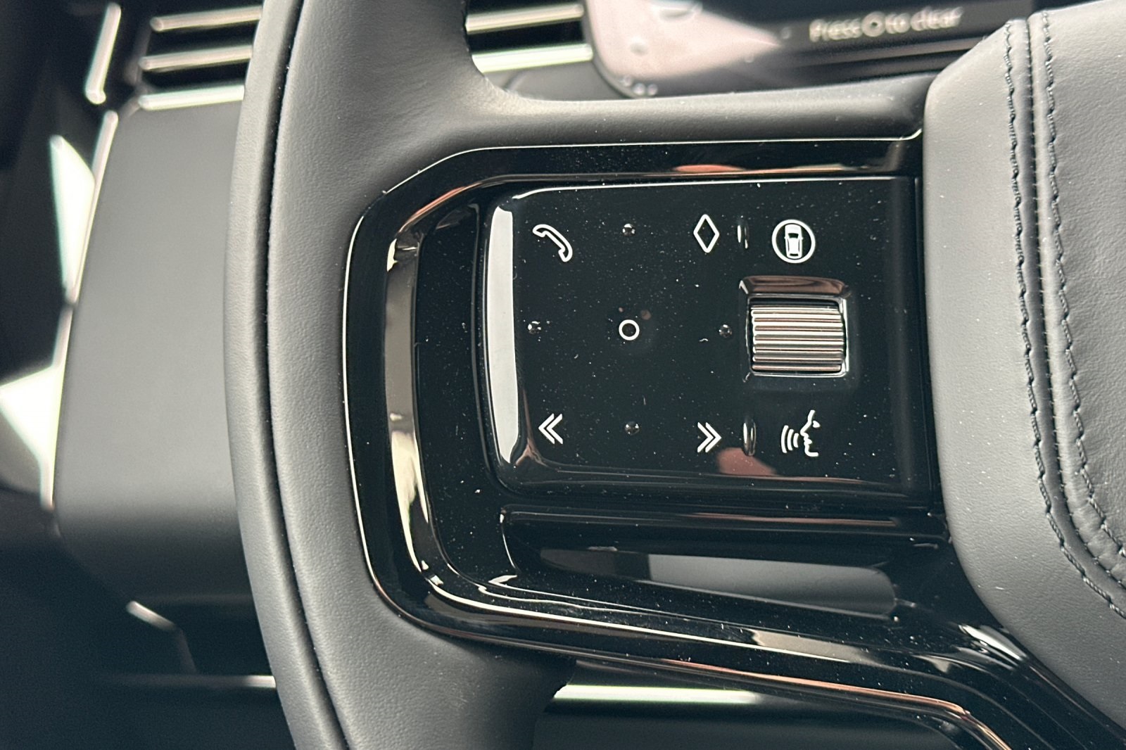 2025 Land Rover Range Rover Sport SE photo 25