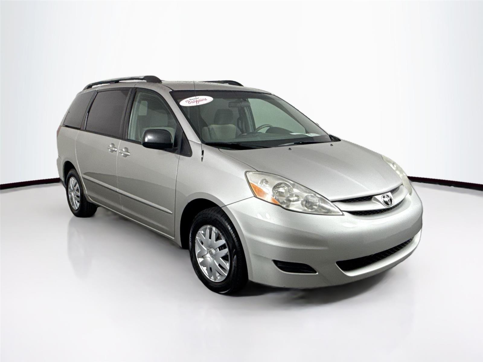2008 Toyota Sienna LE photo 4