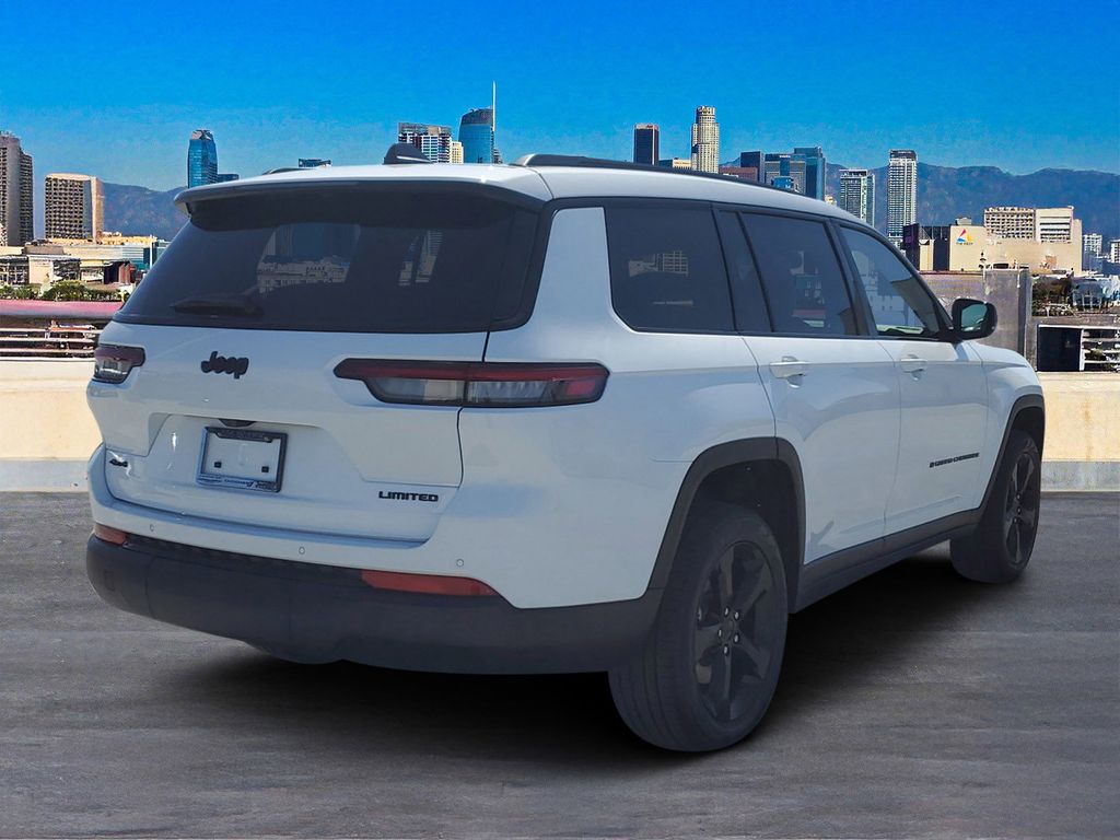 2025 Jeep Grand Cherokee Limited photo 4