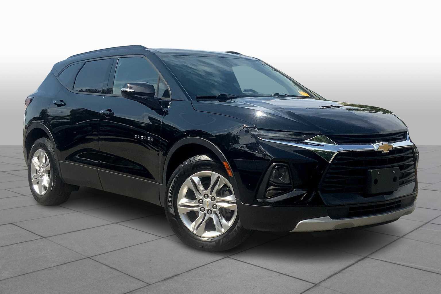 Used 2019 Chevrolet Blazer 2LT with VIN 3GNKBGRS3KS620604 for sale in Kansas City