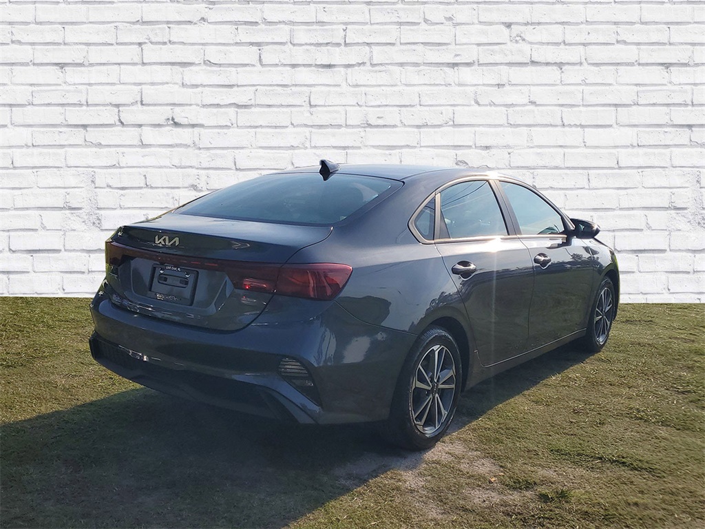 Used 2023 Kia Forte LXS with VIN 3KPF24AD1PE587663 for sale in Live Oak, FL