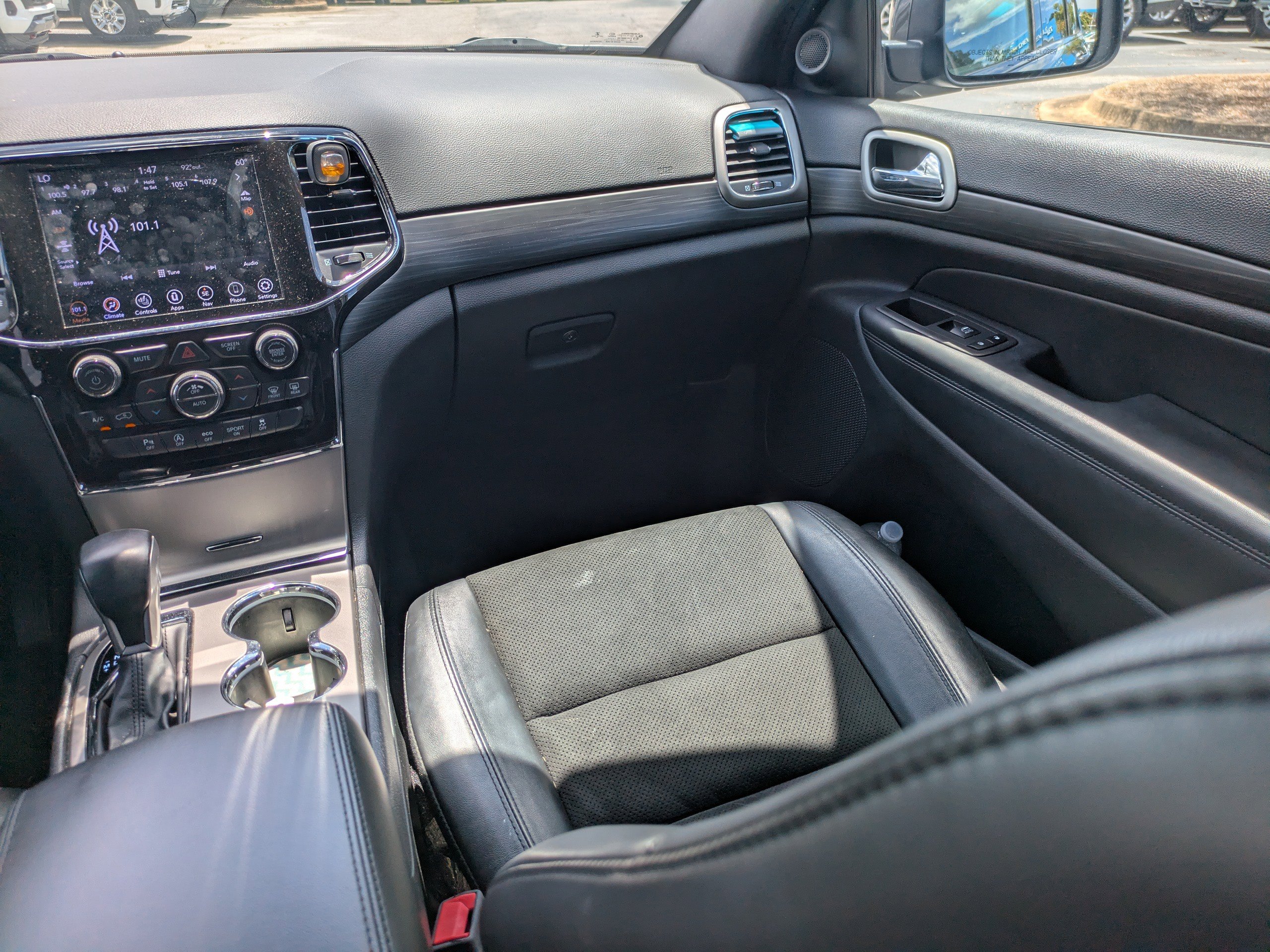 2021 Jeep Grand Cherokee Laredo X photo 15